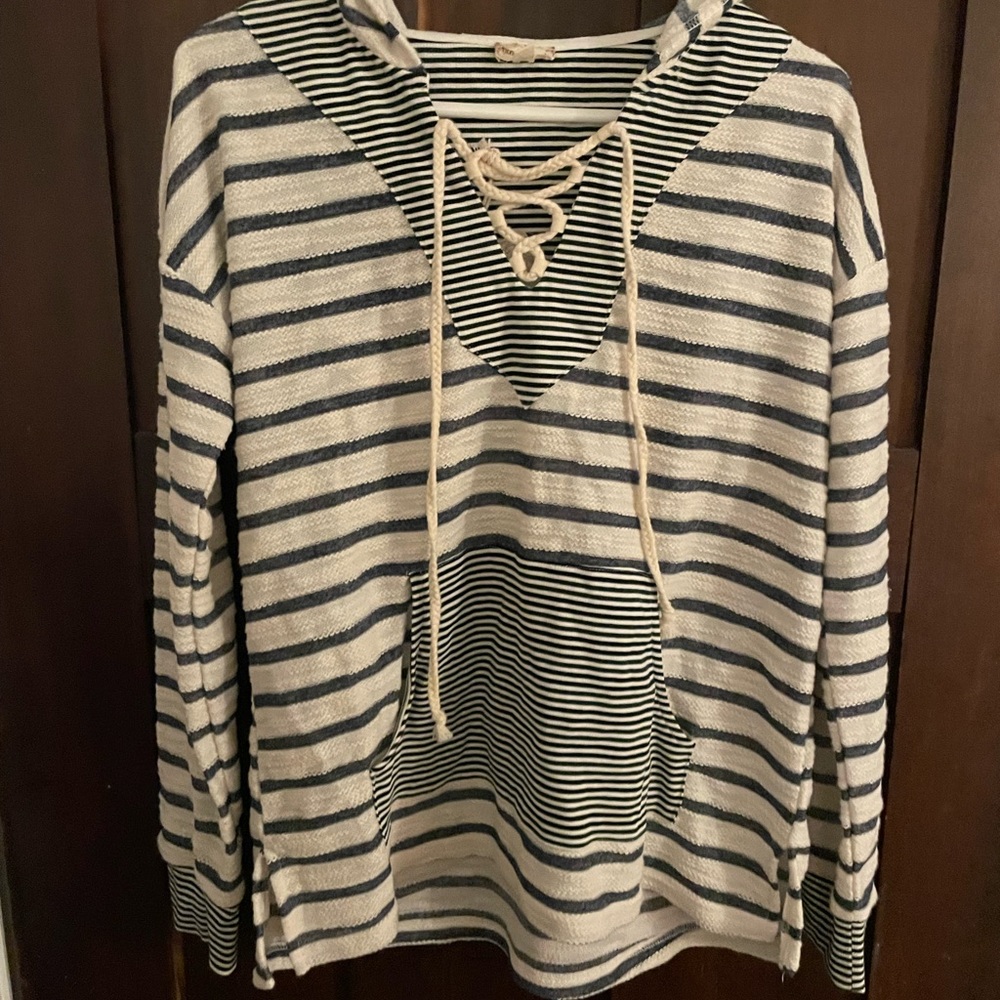 Beach type Sweater